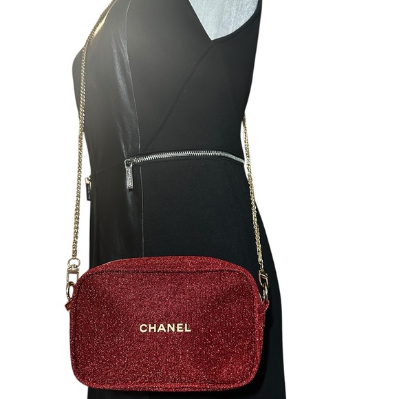 CHANEL Handbags - Chanel Beauty GWP pouch/crossbody purse w/ unbranded chain NWOT Box/Tissues incl